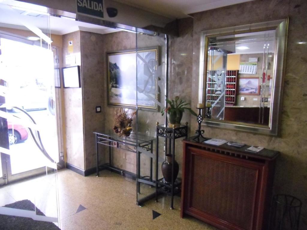 Hostal Don Suero León Esterno foto