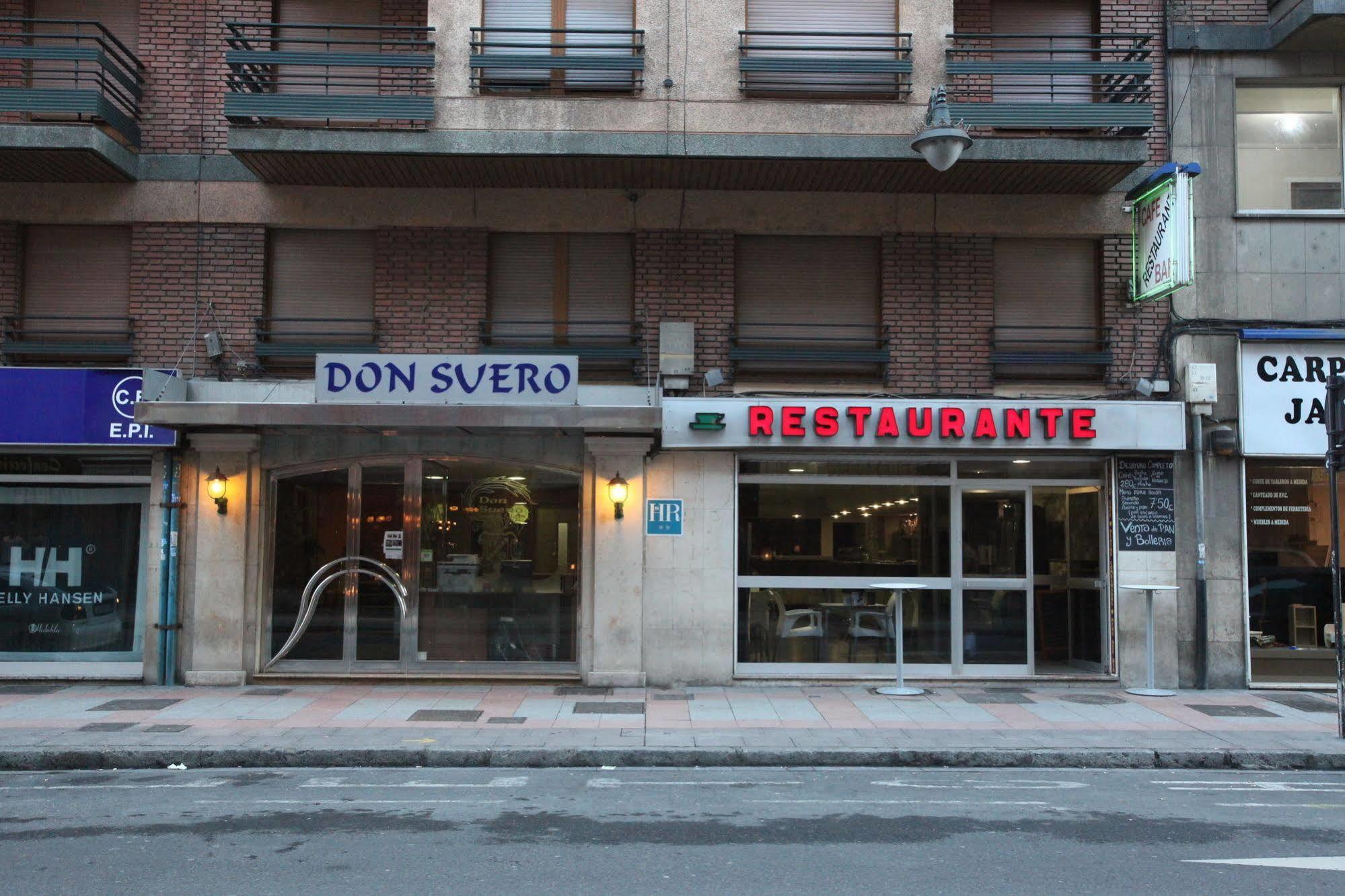 Hostal Don Suero León Esterno foto